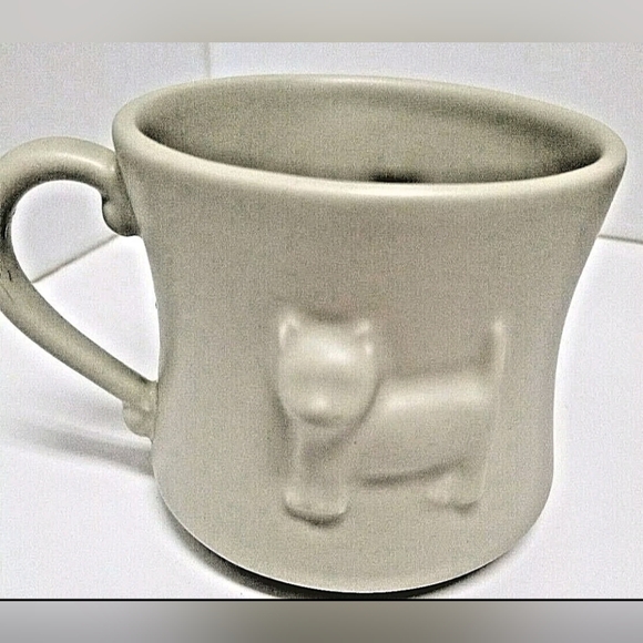 Pet Lounge Raised Kitten Oversized Celadon Pottery 16 Oz Mug Pre-owned - Picture 1 of 7